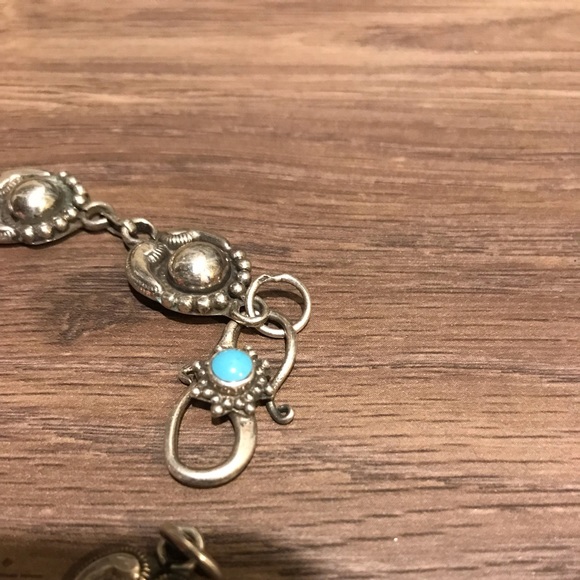 Beautiful 925 Silver Bracelet with Turquoise Clasp - Picture 2 of 4